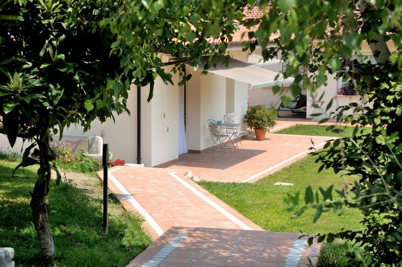 سان فيليتْشي ديل بيناكو Villa Josephine المظهر الخارجي الصورة